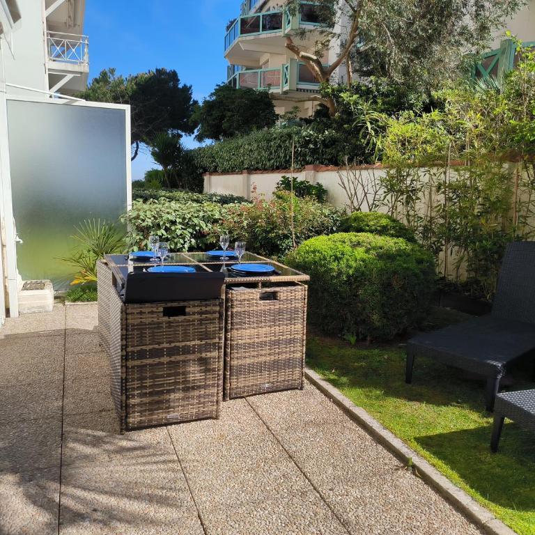 Appart résidence accès direct à la plage avec terrasse jardin - One-Bedroom Apartment - 20