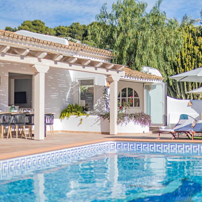 Villa Adora by Abahana Villas - Villa con piscina privada - 2