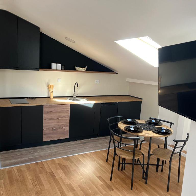 LiboroApartments - One-Bedroom Apartment - 16