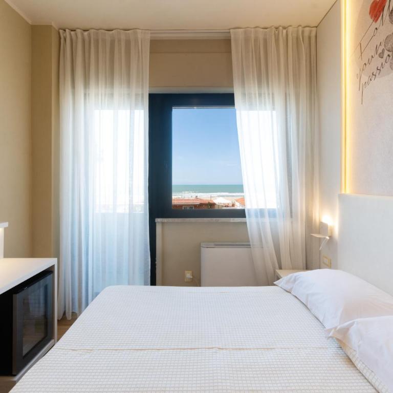 Hotel San Francisco - Camera Matrimoniale con Vista Mare - 6