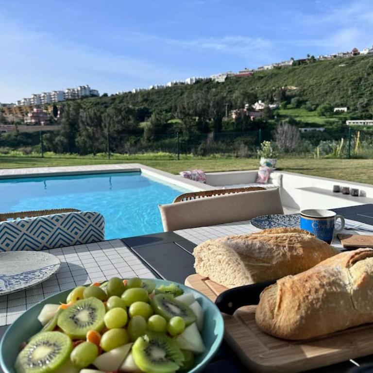 Luxueuze villa met verwarmd zwembad en zeezicht - Villa - 5