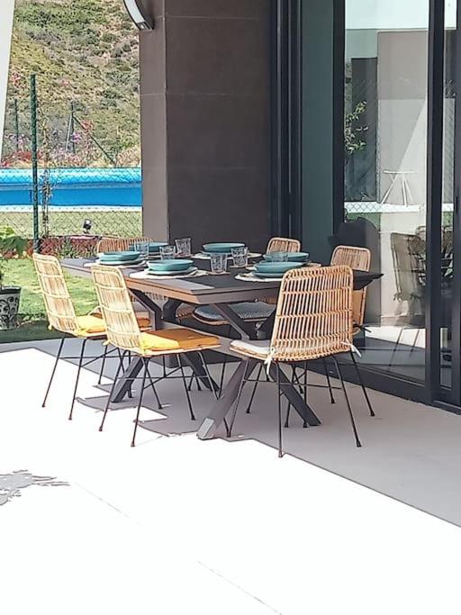 Luxueuze villa met verwarmd zwembad en zeezicht - Villa - 20