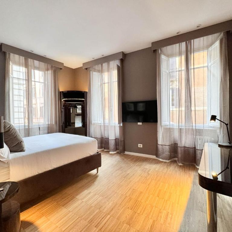 Easydomus Rome - Deluxe Five-Bedroom Apartment - Address: via dei Condotti 33 - 5