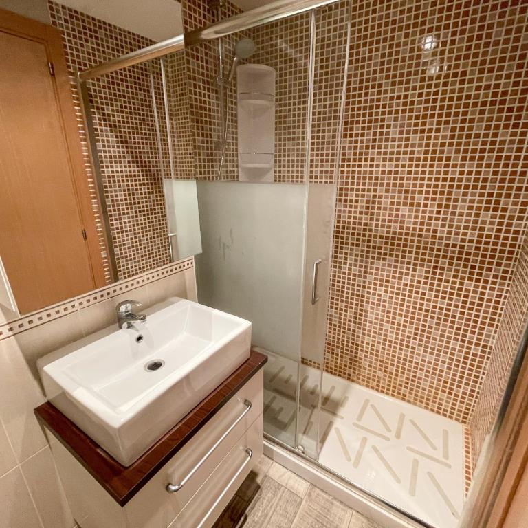 Apartamentos Mirador del Castillo 3000 - Apartamento de 2 dormitorios - 5