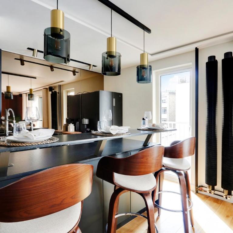 Ecrin de luxe à la Tour Eiffel - Appartement - 23