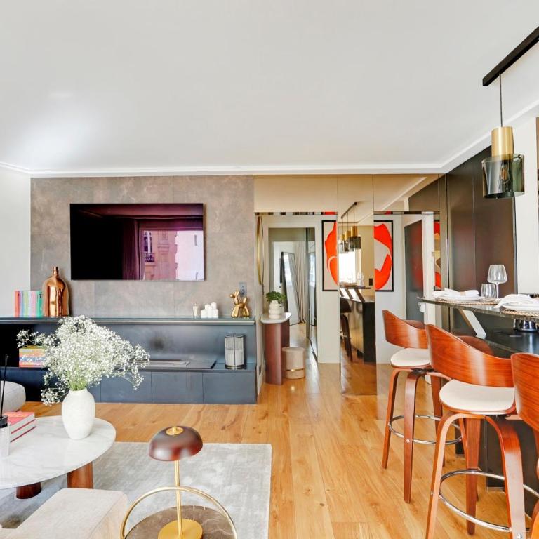 Ecrin de luxe à la Tour Eiffel - Appartement - 36