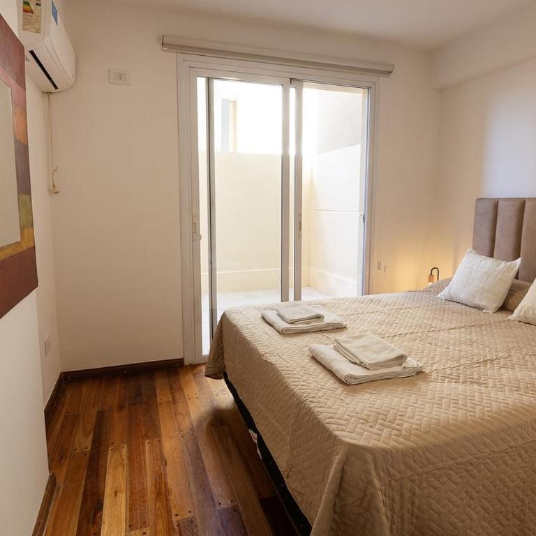 Departamento de Categoría, excelente ubicación - Apartamento de 2 dormitorios - 17