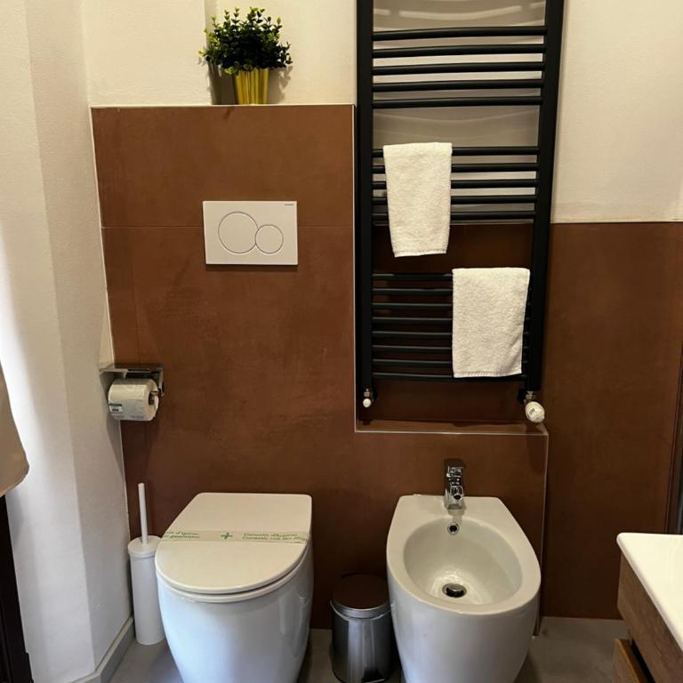 Affittacamere San Petronio House - Double Room with Private Bathroom - 2