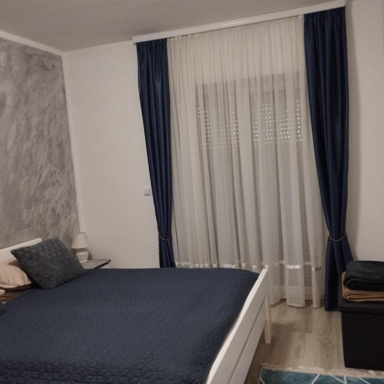 Little Paradise - One-Bedroom Apartment - 16