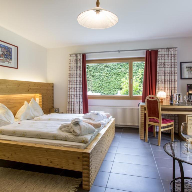 Hotel Cresta - Dreibettzimmer - 9