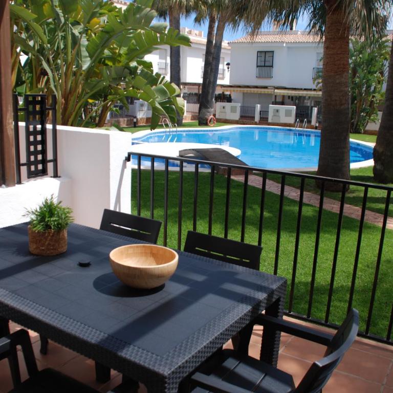 Magnífico Adosado con Piscina en Urb. Palm Beach - Casa de 3 dormitorios - 33
