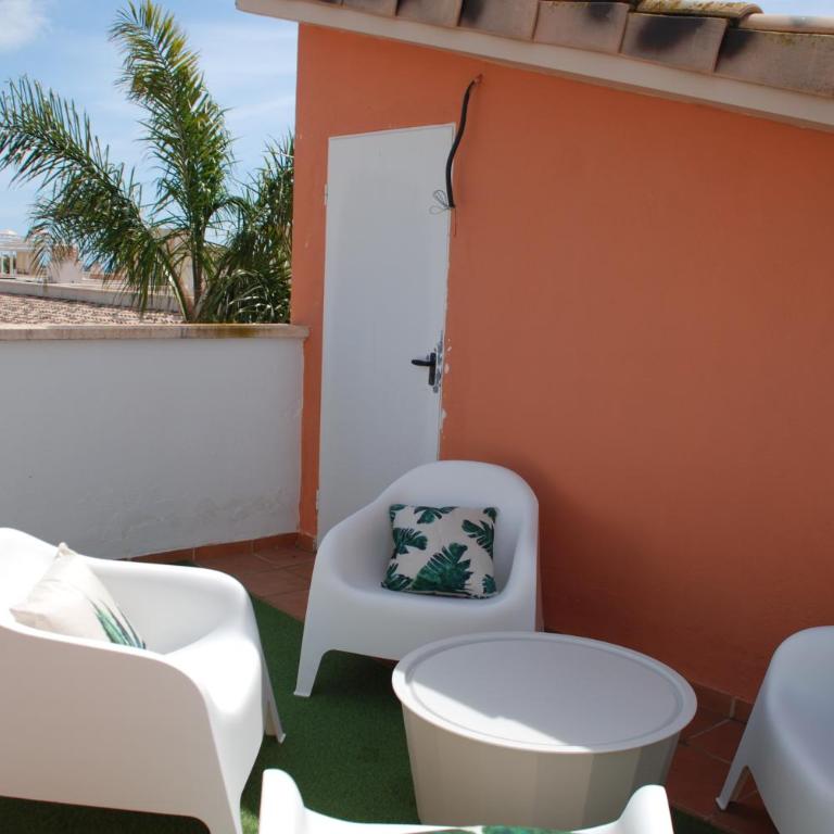 Magnífico Adosado con Piscina en Urb. Palm Beach - Casa de 3 dormitorios - 32