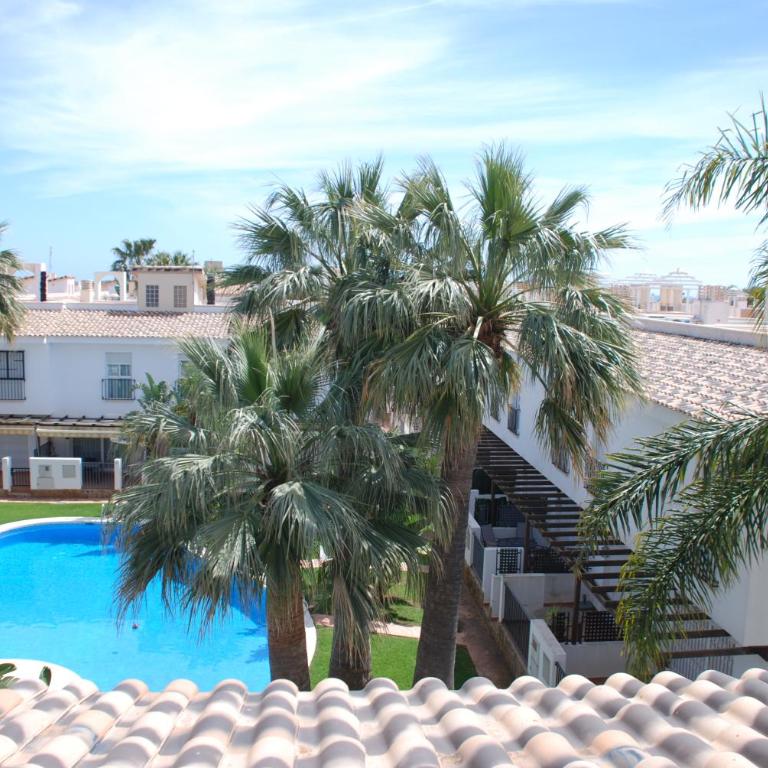 Magnífico Adosado con Piscina en Urb. Palm Beach - Casa de 3 dormitorios - 45