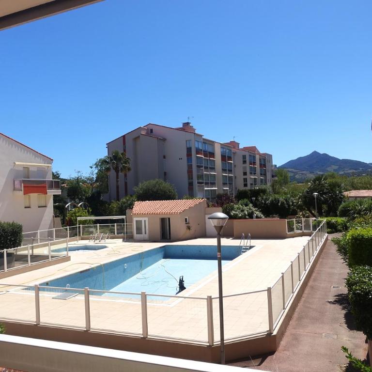Appartement terrasse , vue sur piscine Montagne !! Incroyable ! - Apartment mit 1 Schlafzimmer - 2