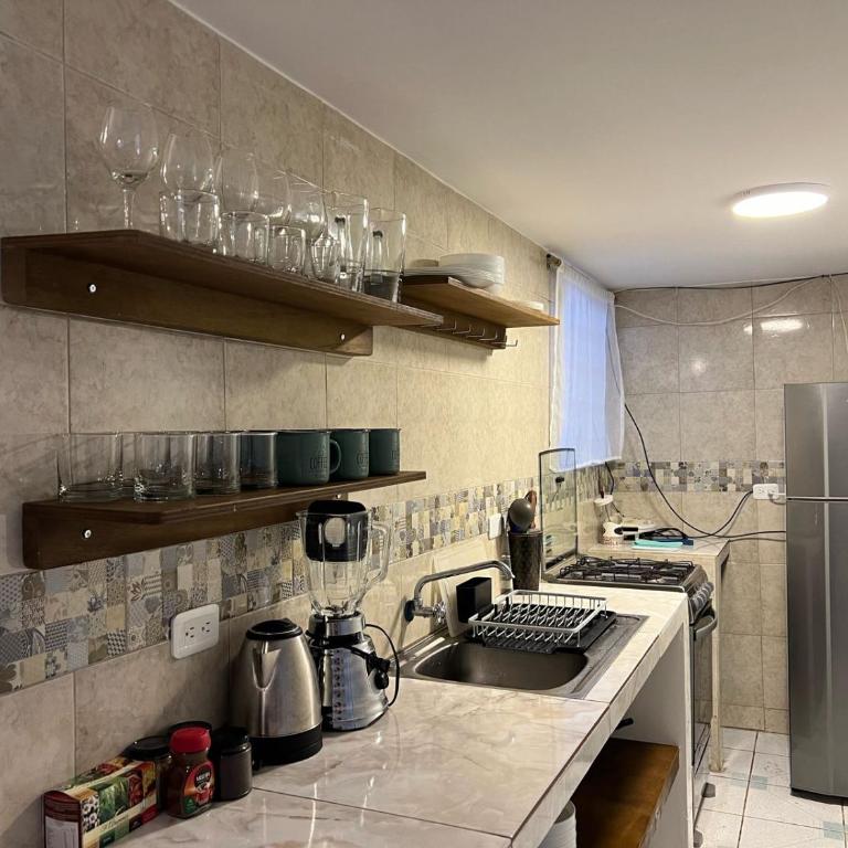 Town Apartment with terrace 4 bedrooms 3 baths - Apartamento - 12