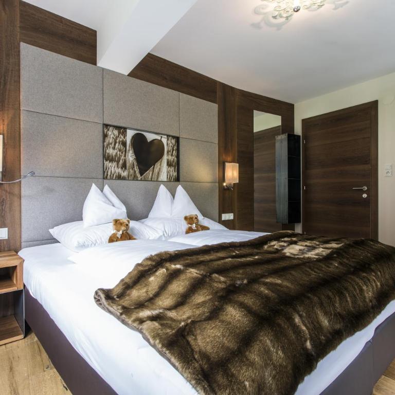 Hotel Fliana 4-Sterne Superior - Classic Doppelzimmer - 3