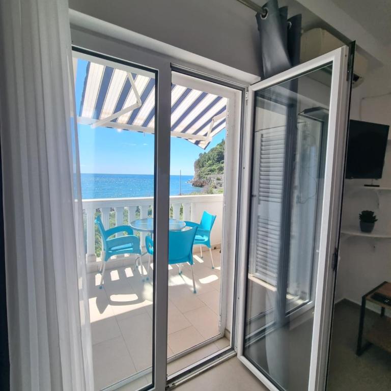 Apartments Villa Marija - One-Bedroom Apartment with Balcony and Sea View - 23