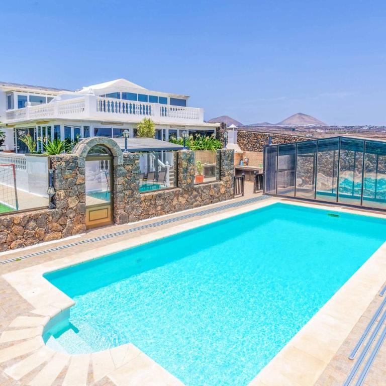 Villa Cervera - Four-Bedroom Villa - 1