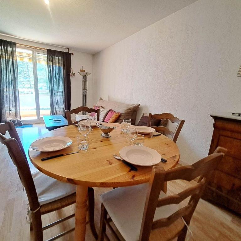 T2 calme à Barcelonnette, centre-ville - Apartamento de 1 dormitorio - 10