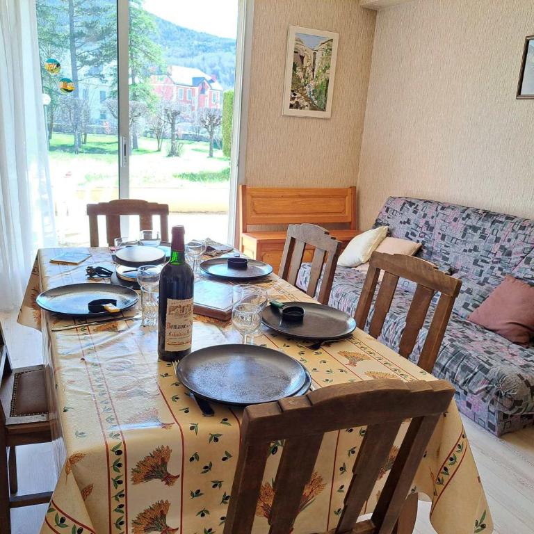 T2 centre de Barcelonnette avec garage fermé - Apartment mit 1 Schlafzimmer - 4