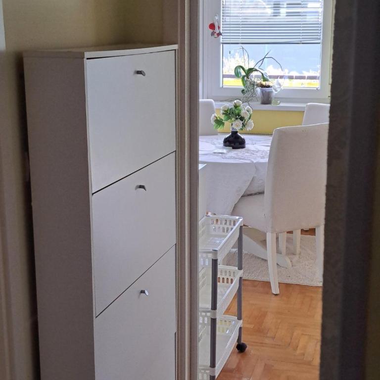 Apartman Swiss - Two-Bedroom Apartment - 17