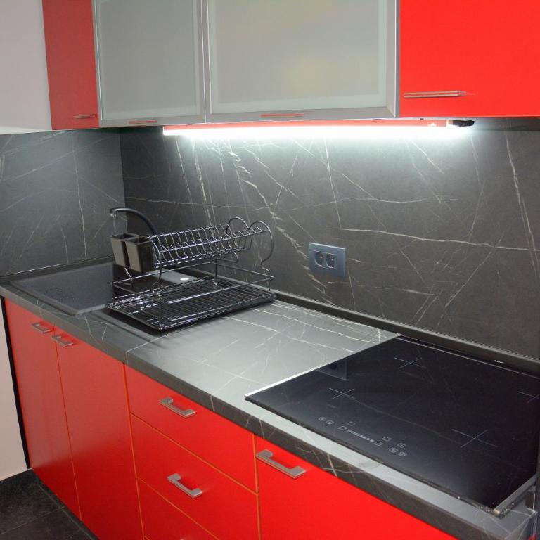 Montenegro Backpackers Home Budva - Kreveti na Sprat u 8-krevetnoj Spavaonici - 5