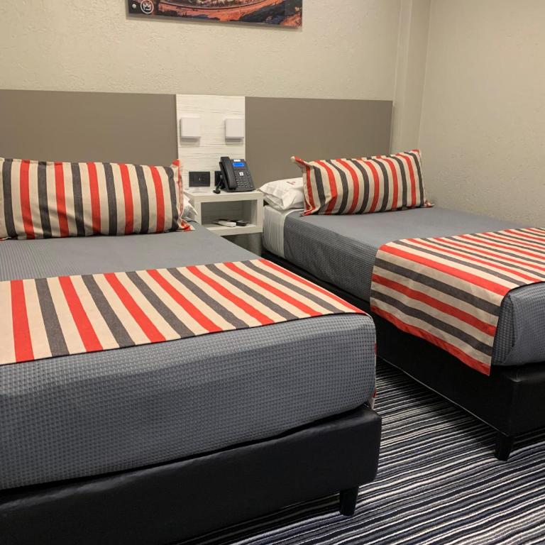 Benjamín I - Habitación Doble Estándar - 2 camas - 6