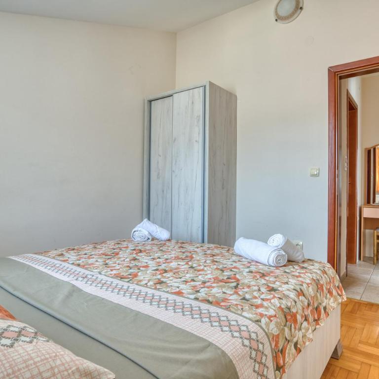 Apartments Elena - Apartman sa 2 Spavaće Sobe i Terasom - 23