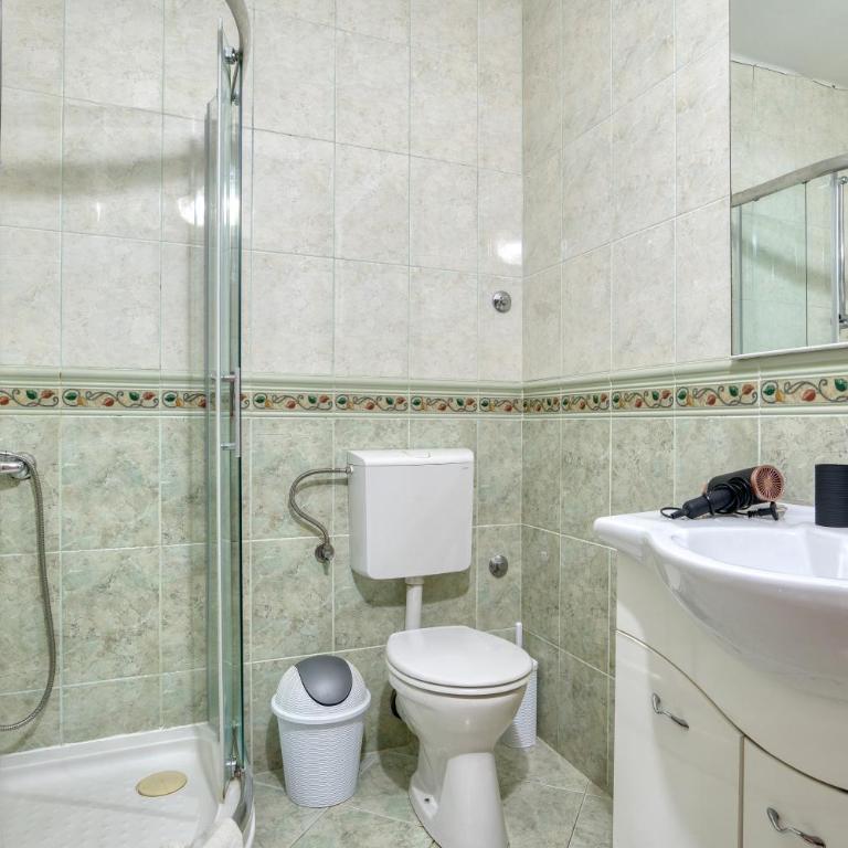 Apartments Elena - Apartman sa 2 Spavaće Sobe i Terasom - 26