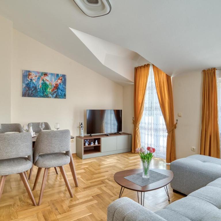 Apartments Elena - Apartman sa 2 Spavaće Sobe i Terasom - 31