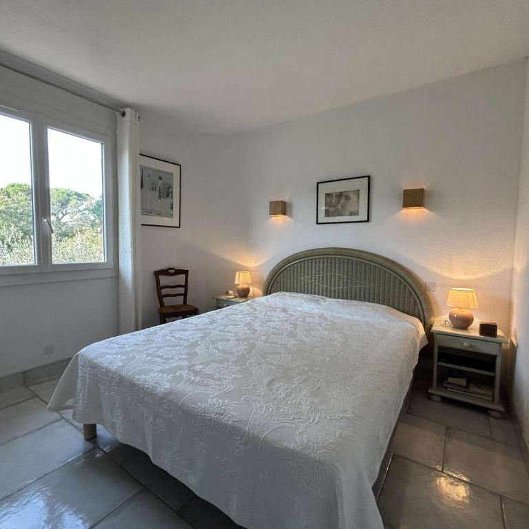 Sainte Maxime Sémaphore : Haut de Villa T4, Piscine, Terrasse, Clim, Proche Mer - FR-1-226-531 - Apartment - 11