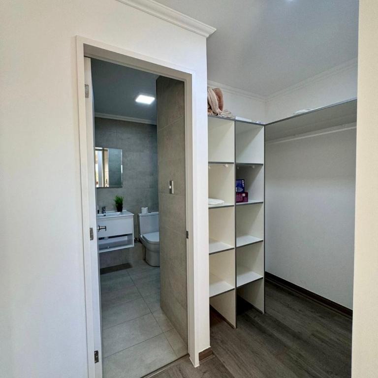 Confortable Dpto 2D y 2 baños - Apartamento de 2 dormitorios - 3