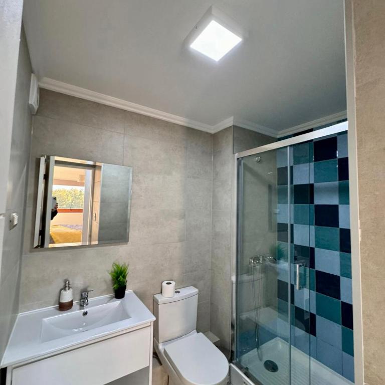Confortable Dpto 2D y 2 baños - Apartamento de 2 dormitorios - 11