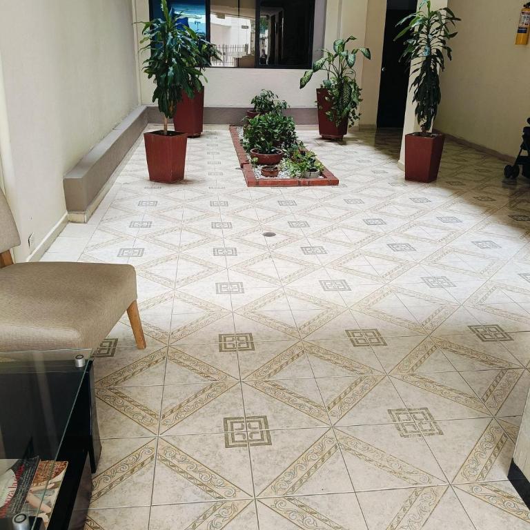 El Rodadero Hermoso Apartamento a 50m de la playa ven descansa o trabajar - Two-Bedroom Apartment - 53