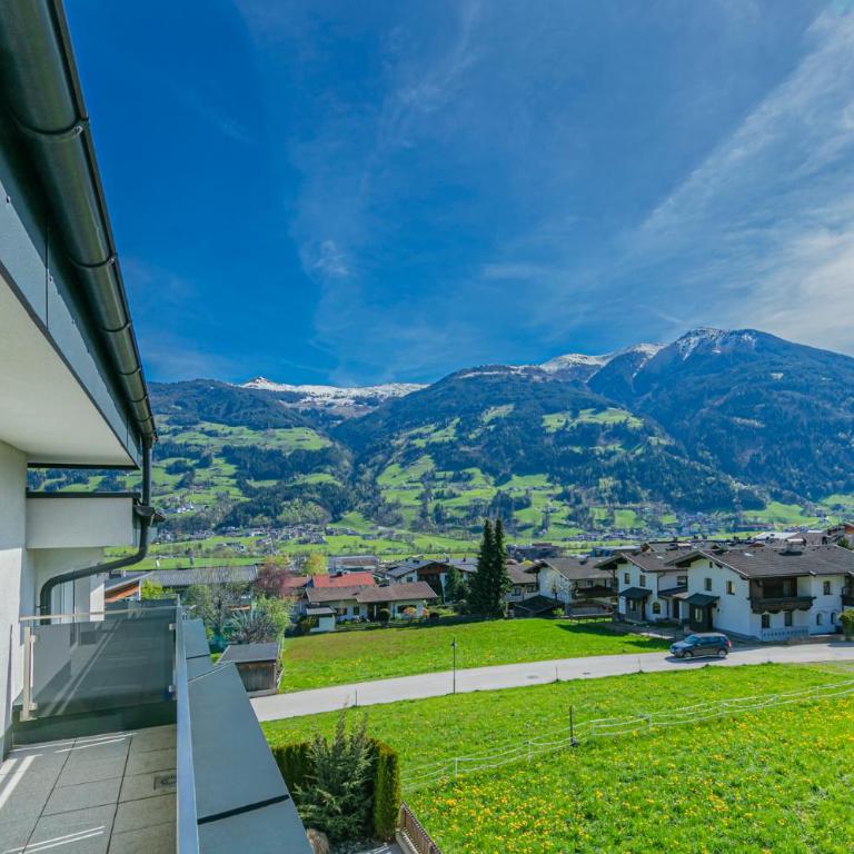 H19 - Modernes Ferienhaus 145qm, 3SZ, Wellnessbereich mit Sauna und Dachterrasse mit Panoramablick, Kühlen und Heizen mit Geothermie - Vacation Home - 12