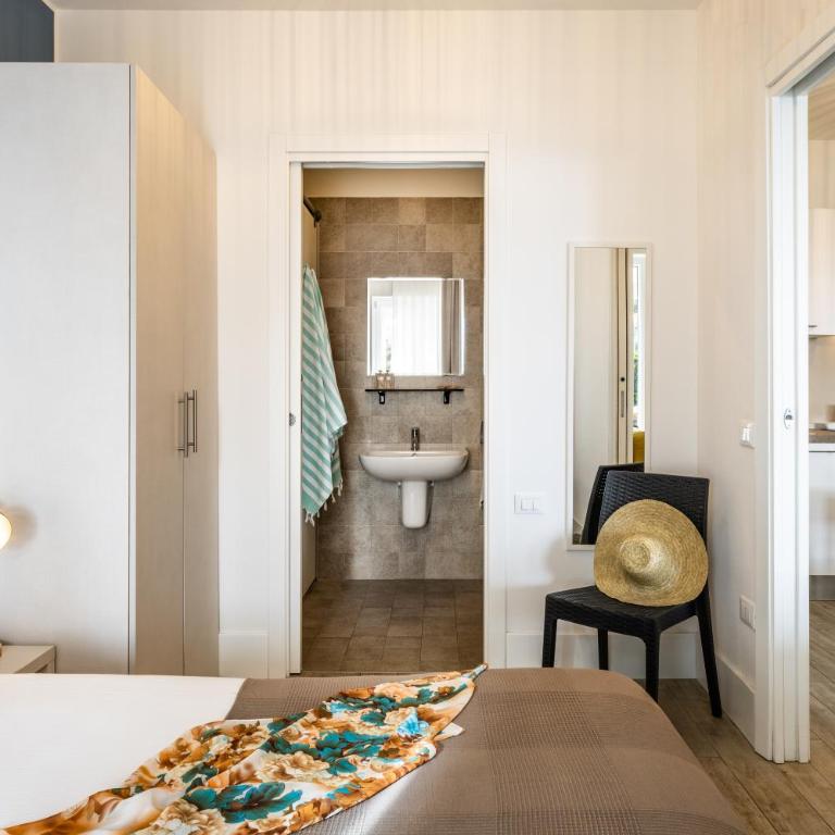 Camping Bergamini - Bungalow Aqua - 9