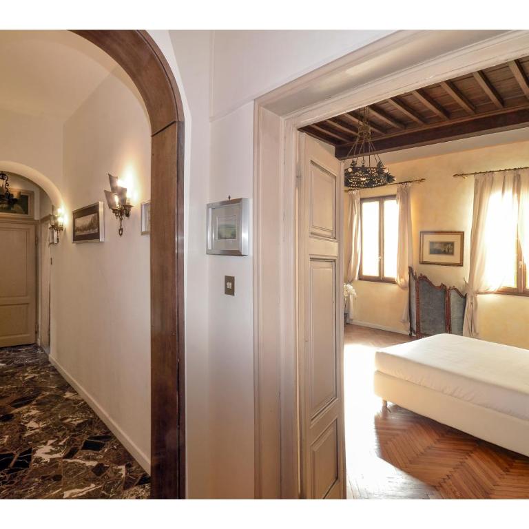 Duomo Luxury Home - Two-Bedroom Apartment - 17