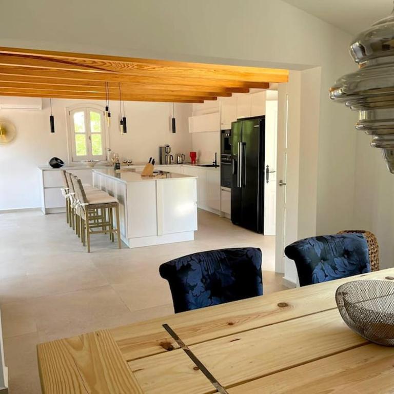 Strandnahe Finca mit Pool, Wifi, Klima, Heizung, Tischtennis, Trampolin in Alcudia - Villa con piscina privada - 28