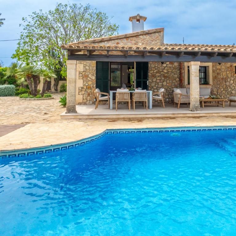 Villa Benvingut by Sealand Villas - Villa with Private Pool - 2