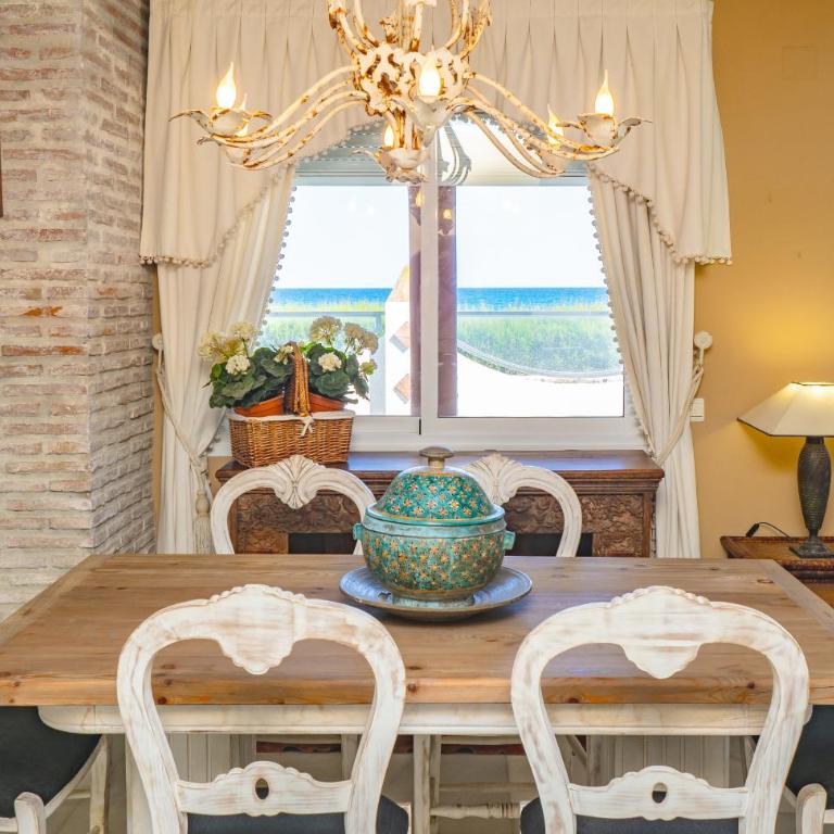 Cubo's Beachfront Marina de Casares House - Casa - 18