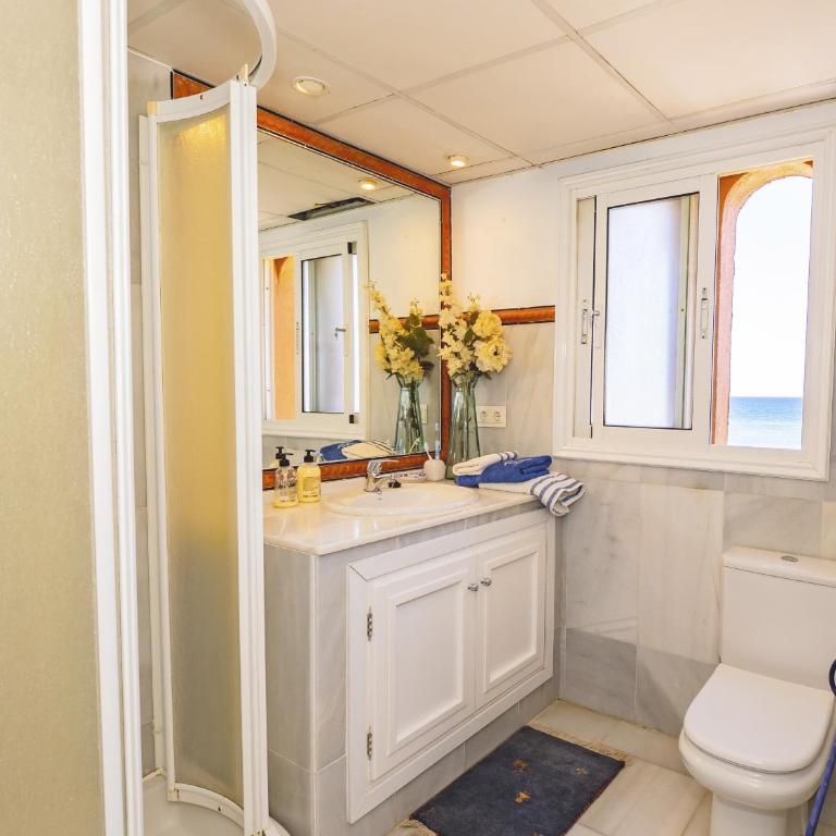 Cubo's Beachfront Marina de Casares House - Casa - 45