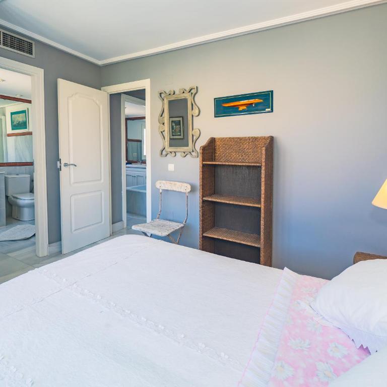 Cubo's Beachfront Marina de Casares House - Casa - 37