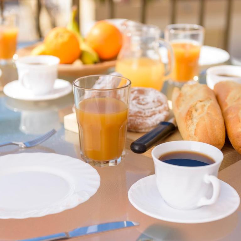 Port Perfection: Your Dream Apartment by the Beach - Apartamento de 3 dormitorios - 3