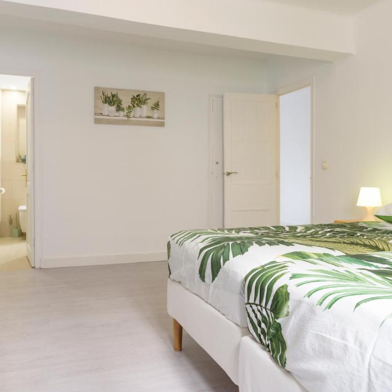 Port Perfection: Your Dream Apartment by the Beach - Apartamento de 3 dormitorios - 17
