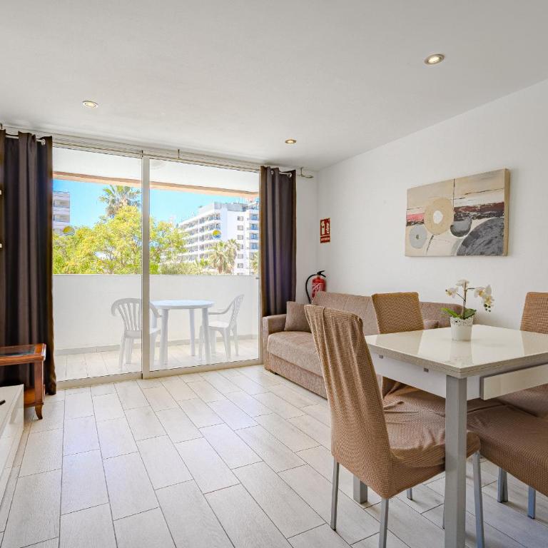 Un dormitorio en Playa de las Américas - Apartamento - 8