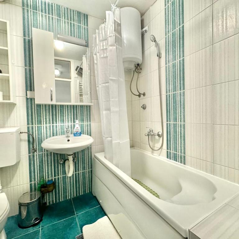 Family apartment Andjelija - Apartman sa 3 Spavaće Sobe - 8