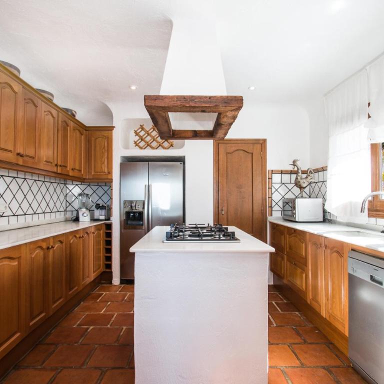 Villa Mistral by Abahana Villas - Villa - 14