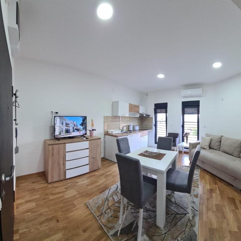 Apartmani Central 11 & Free parking - Apartman sa 1 Spavaćom Sobom - 4