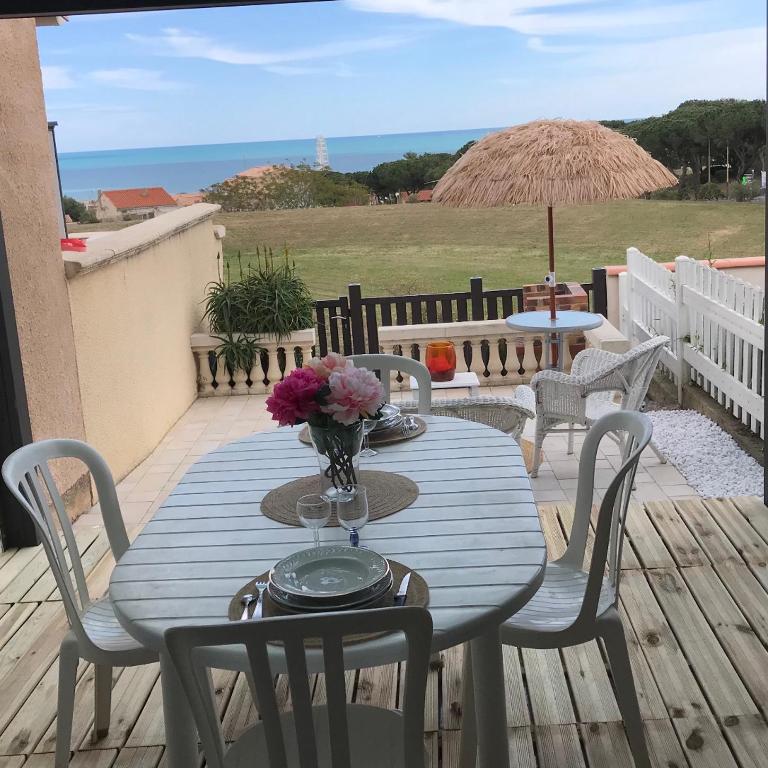 Vue imprenable sur mer- La perle de Saint Pierre La Mer - Two-Bedroom House - 2