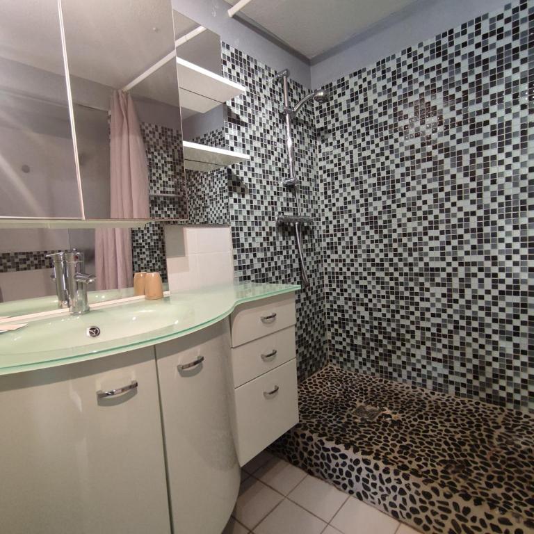 Villa 17, Cap Sauvage au village naturiste - One-Bedroom Apartment - 5